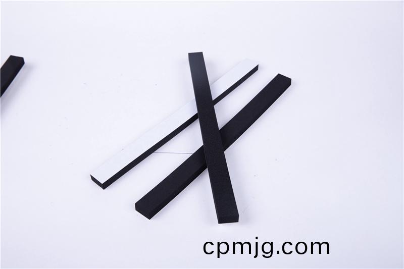 CR減震保(bao)溫(wen)條