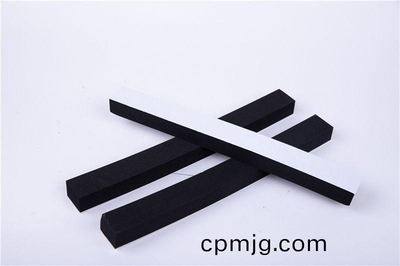 CR減(jian)震保溫(wen)條